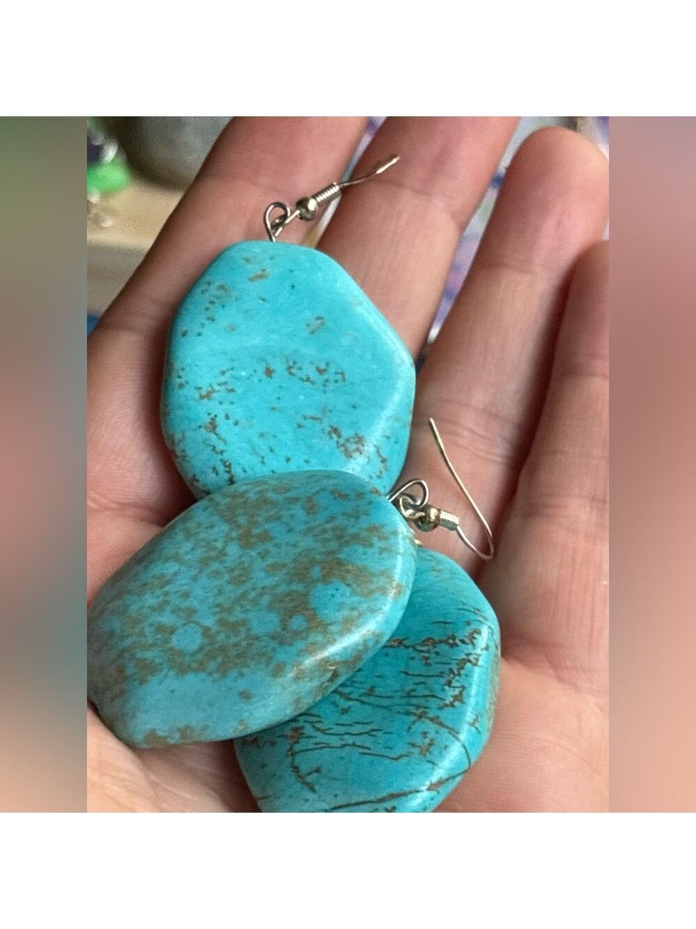 ARTISAN Hand Crafted Turquoise Colour Magnesite Stone Earrings & Pendant Set - Picture 9 of 9